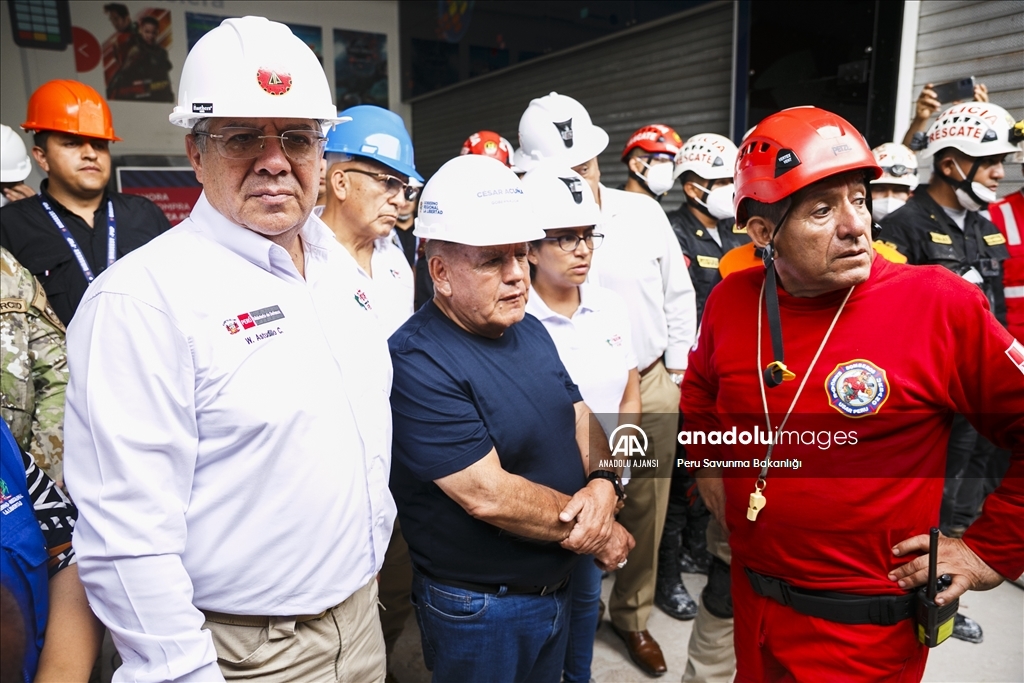 Peru'da alışveriş merkezinin çatısının çökmesi sonucu 8 kişi öldü, 80 kişi yaralandı