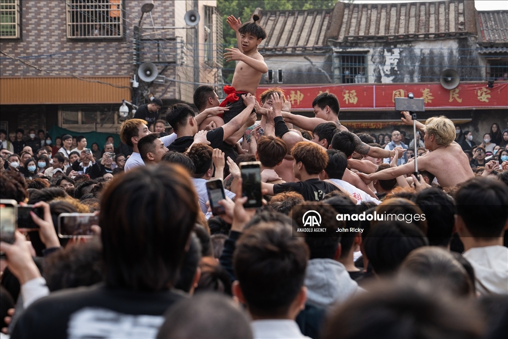 В Китае прошел традиционный танцевальный фестиваль Yingge