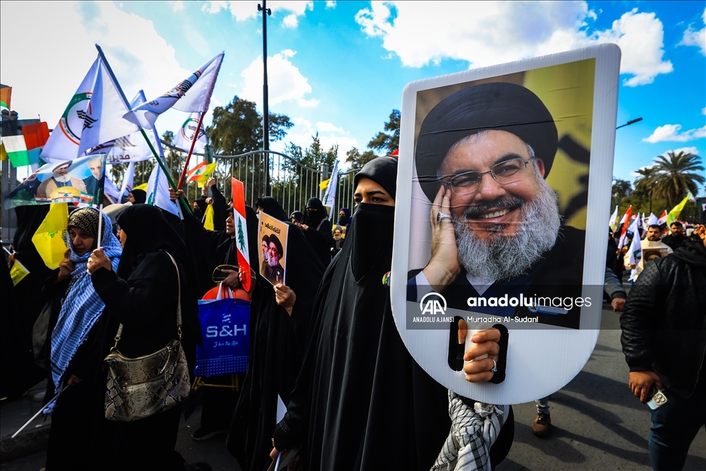 Irak'ta eski Hizbullah lideri Hasan Nasrallah için sembolik cenaze töreni düzenlendi