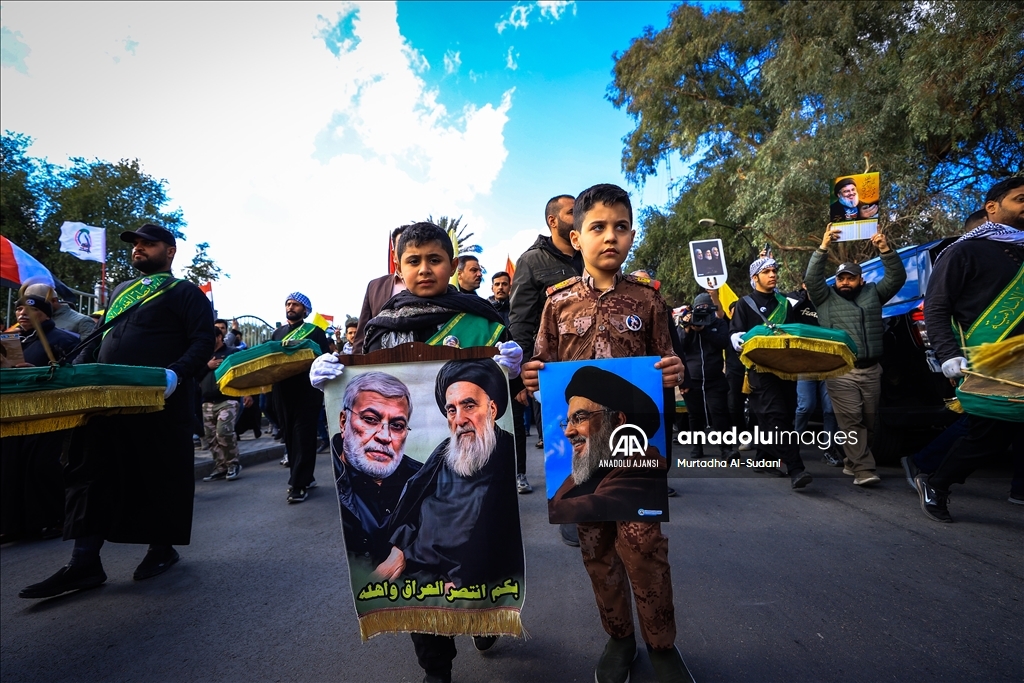 Irak'ta eski Hizbullah lideri Hasan Nasrallah için sembolik cenaze töreni düzenlendi