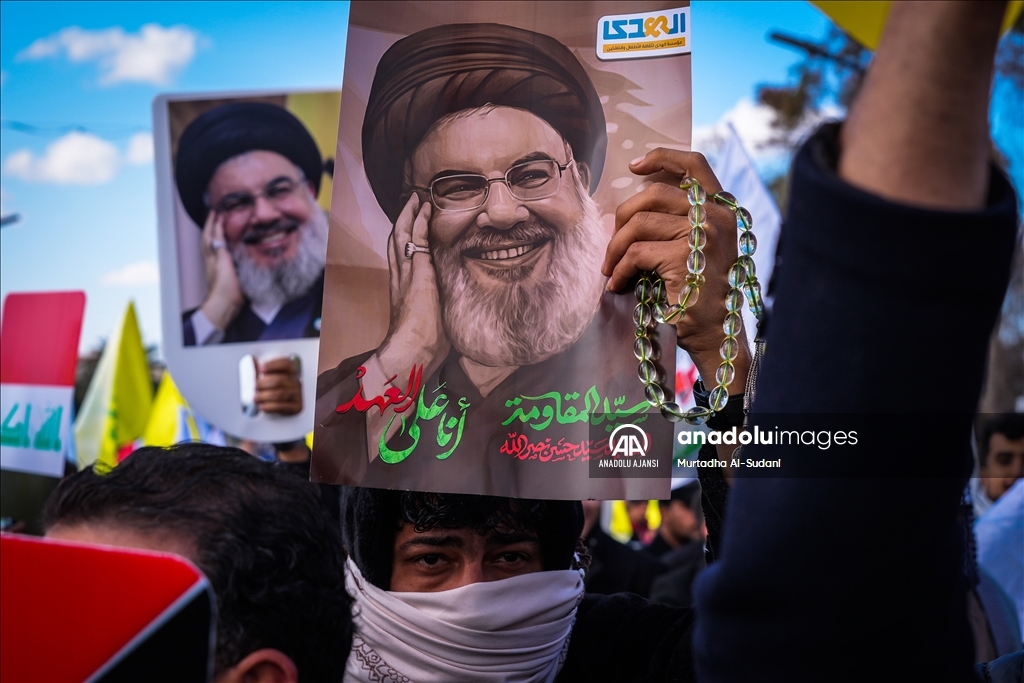 Irak'ta eski Hizbullah lideri Hasan Nasrallah için sembolik cenaze töreni düzenlendi