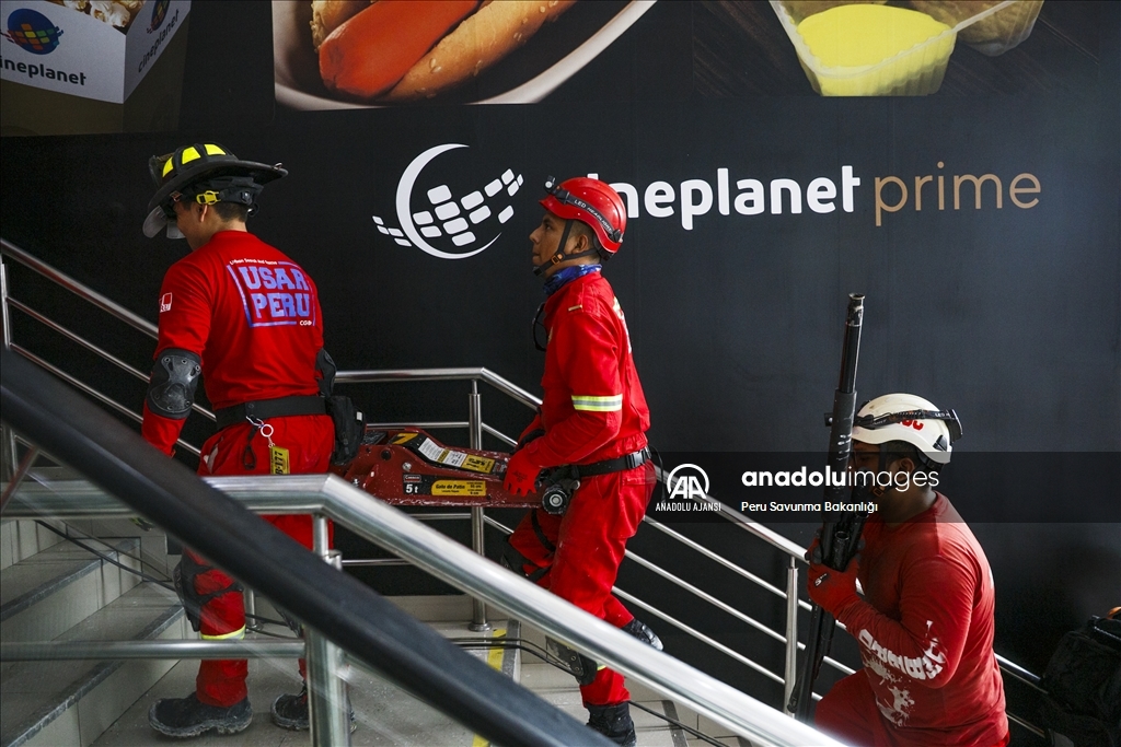 Peru'da alışveriş merkezinin çatısının çökmesi sonucu 8 kişi öldü, 80 kişi yaralandı