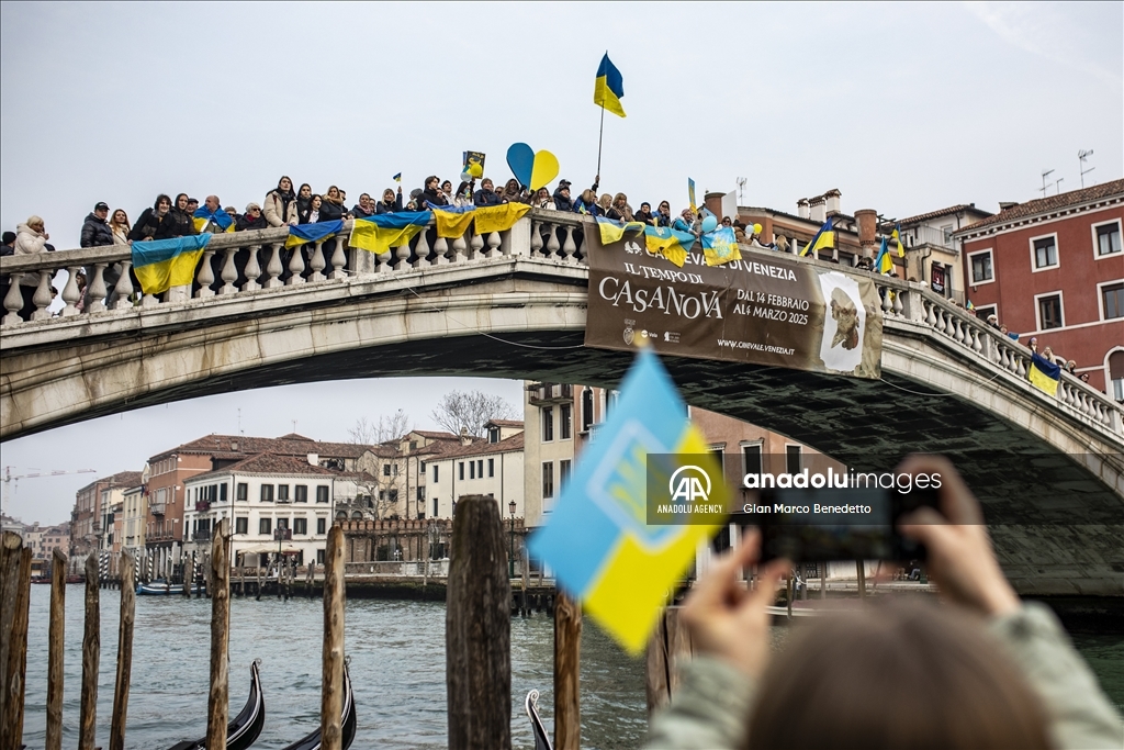 Во время Венецианского карнавала прошла акция в поддержку Украины