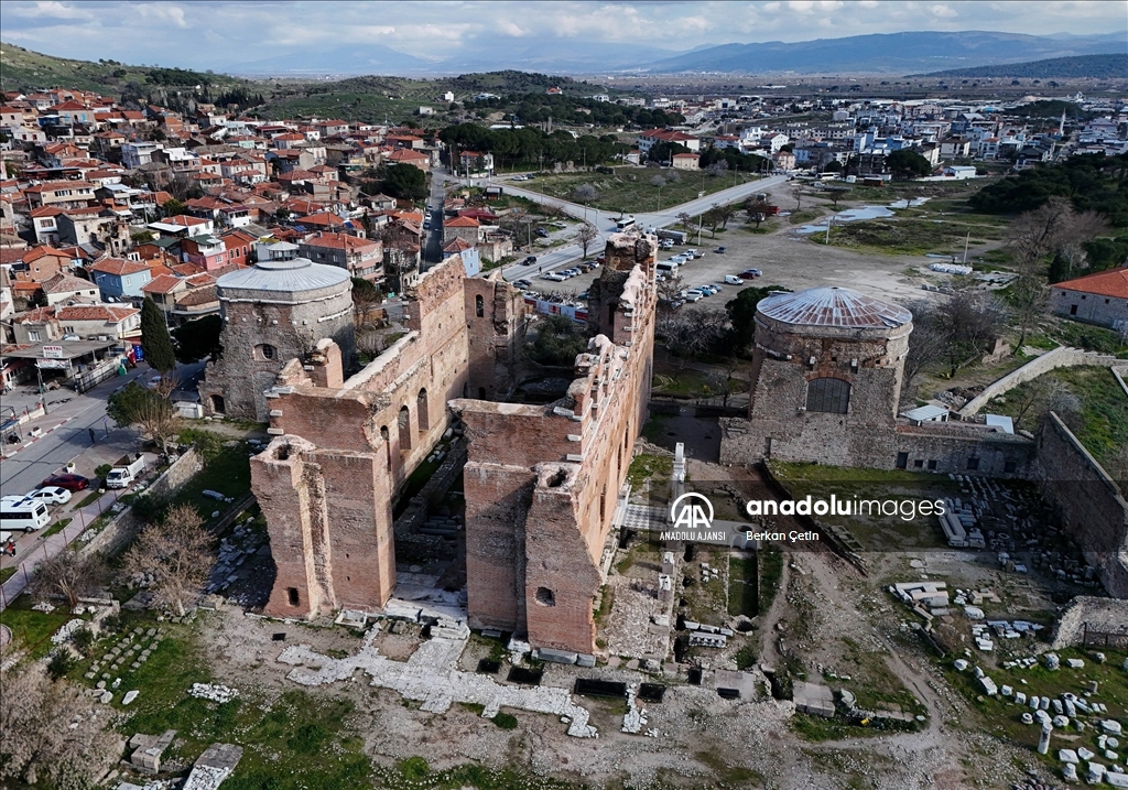 Pergamon'da "Mozaikli Ev" gün yüzüne çıkarılıyor