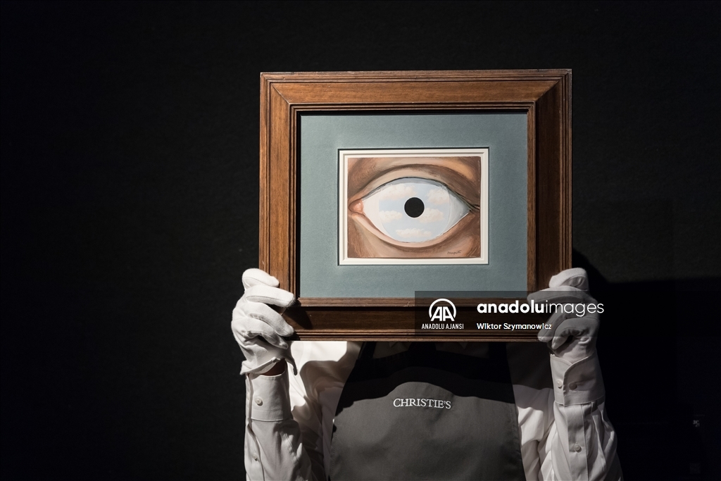 Christie’s müzayede evinde 21. yüzyıl sürreal eserleri açık artırmaya çıktı