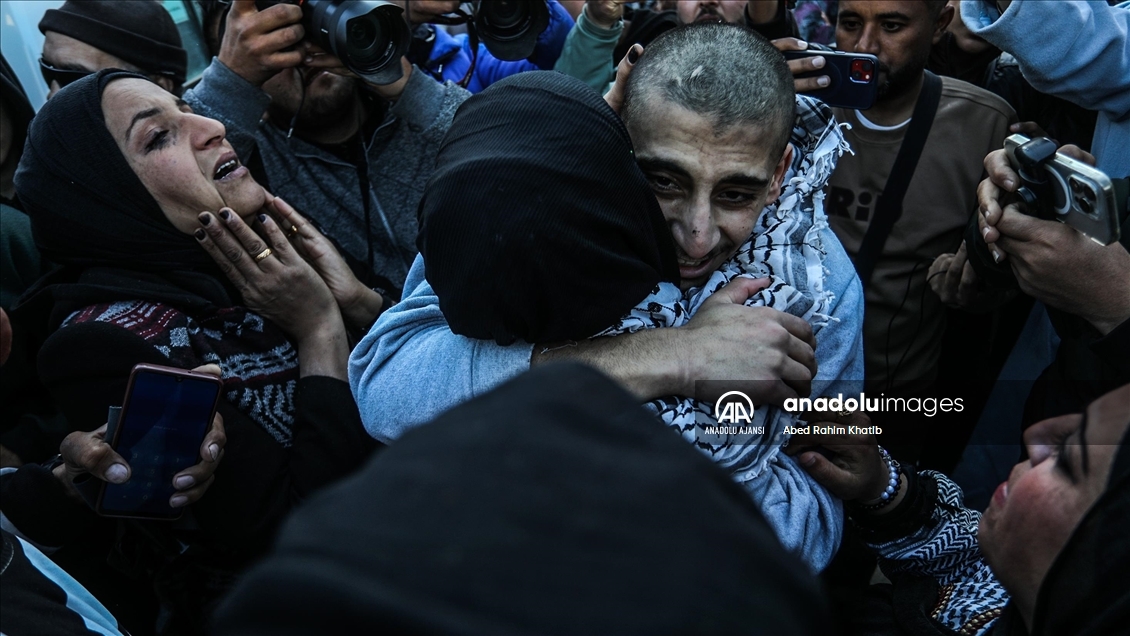 İsrail'in serbest bıraktığı kadın ve çocuk esirler Gazze'ye ulaştı