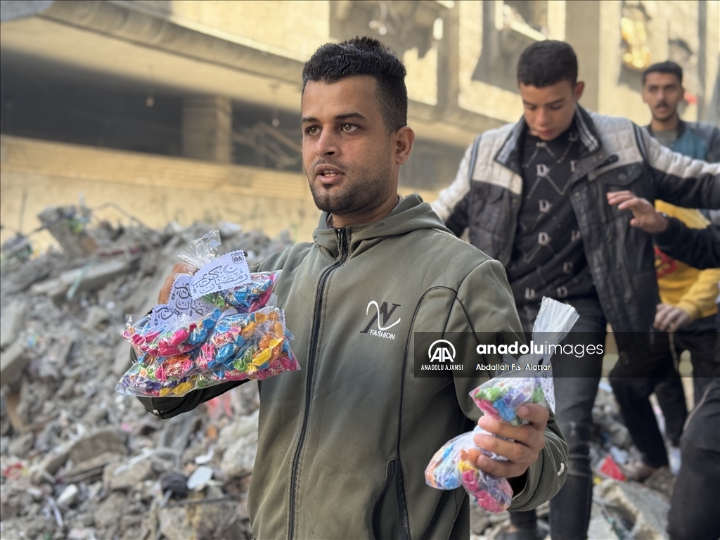 Han Yunus’ta Ramazan öncesi temizlik ve süsleme çalışmaları yapıldı