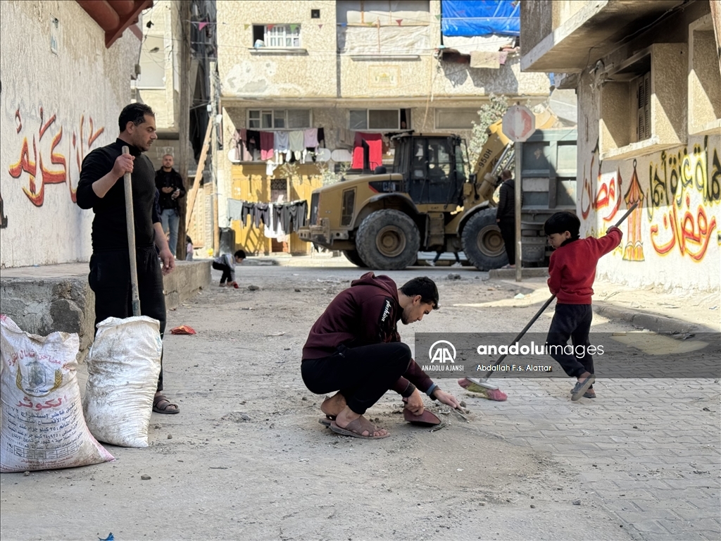 Han Yunus’ta Ramazan öncesi temizlik ve süsleme çalışmaları yapıldı
