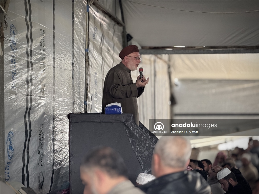 Gazze'de cuma namazı