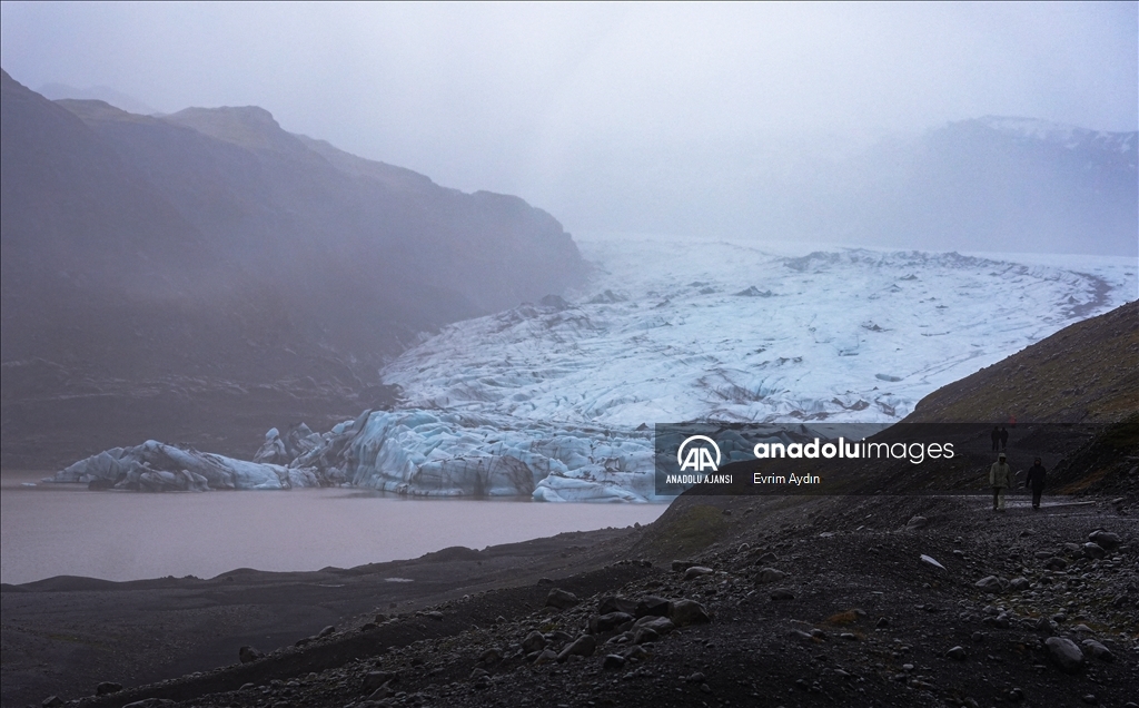 İzlanda'daki Vatnajokull Buzulu iklim değişikliği ve küresel ısınmadan olumsuz etkileniyor
