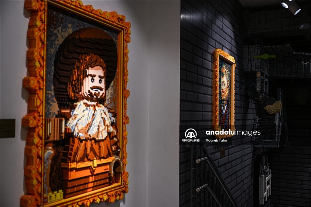 LEGO, Van Gogh'un 'Ayçiçekleri' eserini yeniden yorumladı