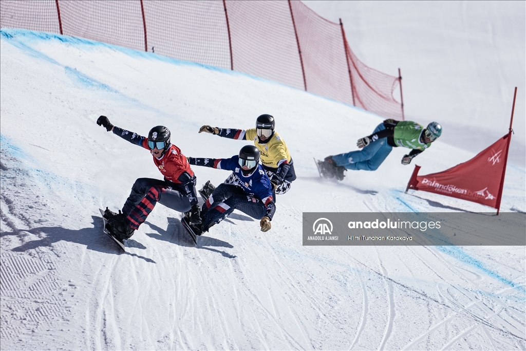 FIS Dünya Snowboard Kupası Erzurum'da başladı