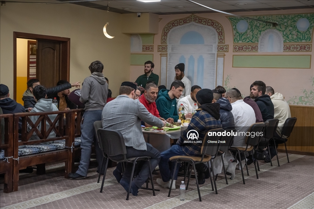 Lviv’de Müslümanlar ramazan ayının ilk iftarında buluştu