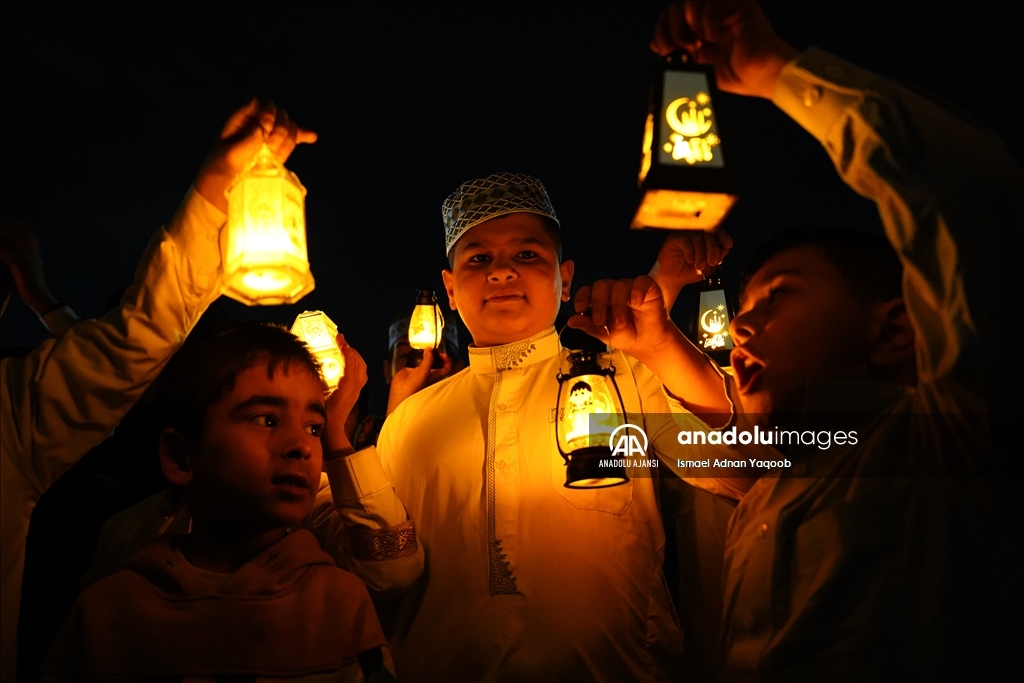 Musullu çocuklar, ramazan ayının gelişini kutladı