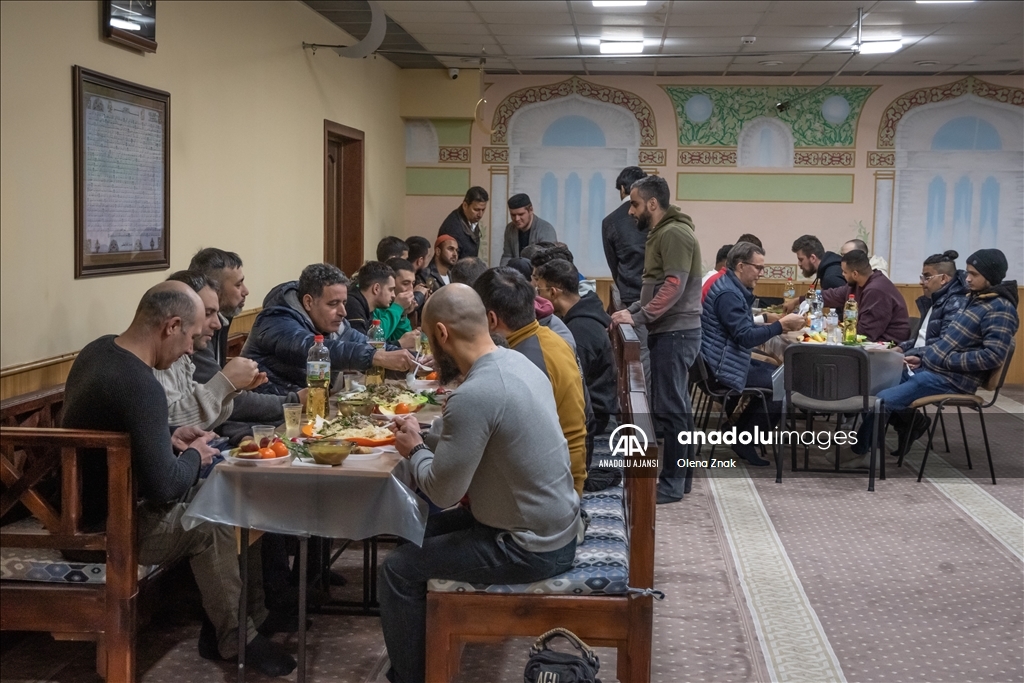 Lviv’de Müslümanlar ramazan ayının ilk iftarında buluştu