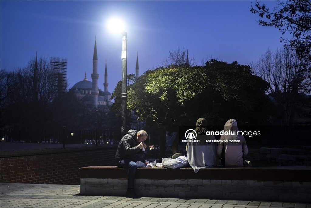 İstanbul'da ilk iftar yapıldı