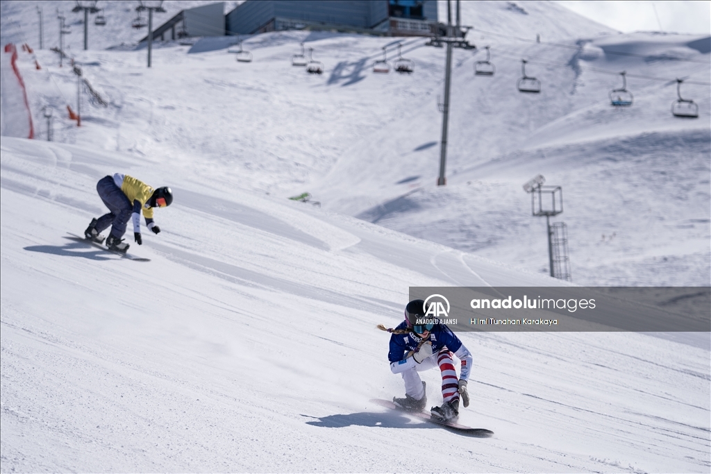 FIS Dünya Snowboard Kupası Erzurum'da başladı
