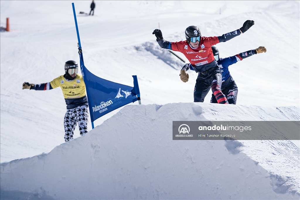 FIS Dünya Snowboard Kupası Erzurum'da başladı