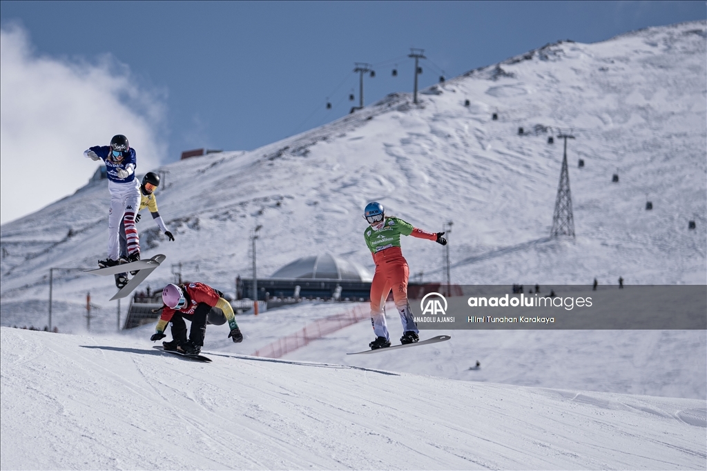 FIS Dünya Snowboard Kupası Erzurum'da başladı
