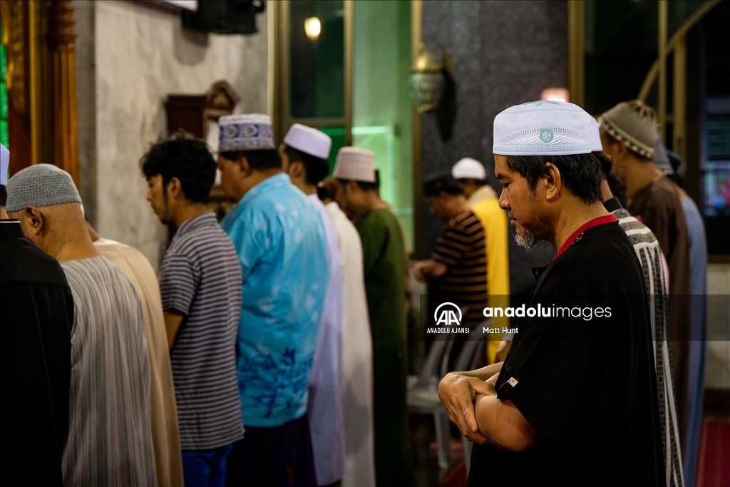 Tayland'da ramazanın ilk günü icra edildi