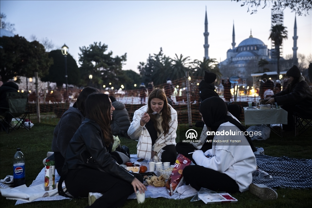 İstanbul'da ilk iftar yapıldı