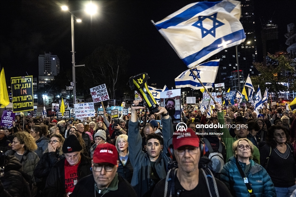 İsrailli esirlerin yakınları Tel Aviv'de gösteri düzenledi