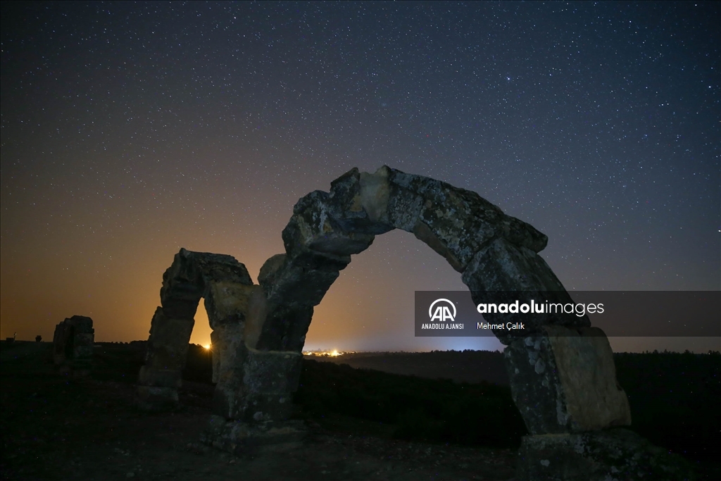 "Makedon askerlerin kalesi" Blaundos Antik Kenti'nde yıldızlı gece 1