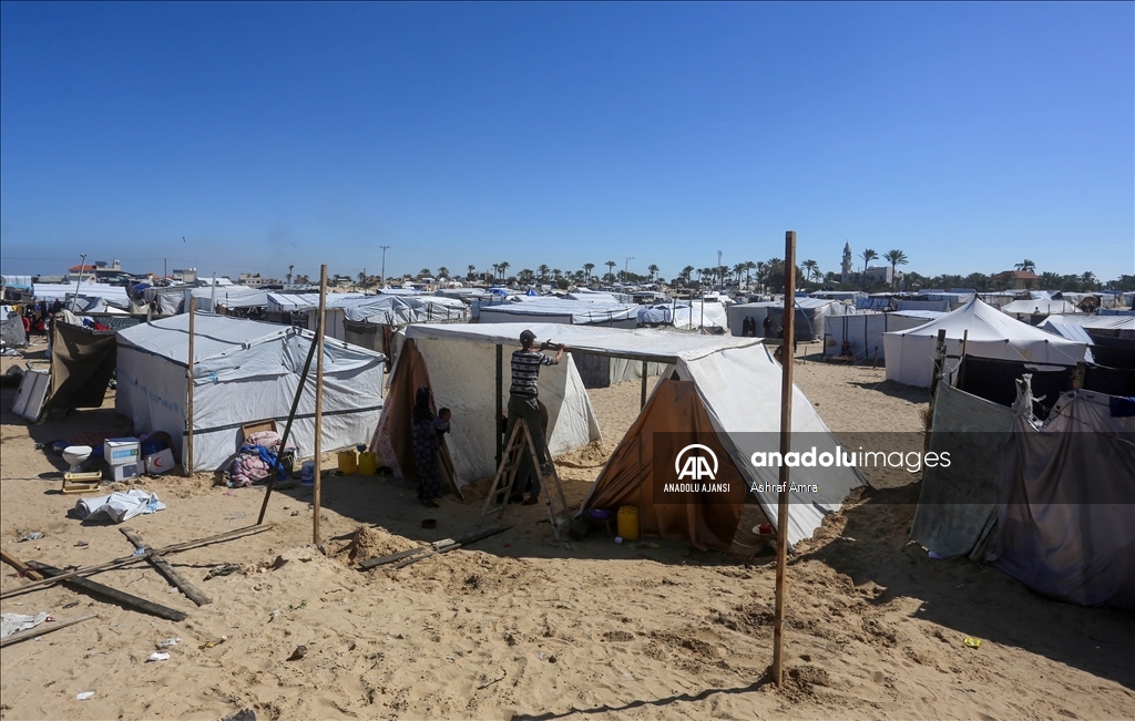 Han Yunus'a geri dönen Gazzeliler, çadır kampı kurdu