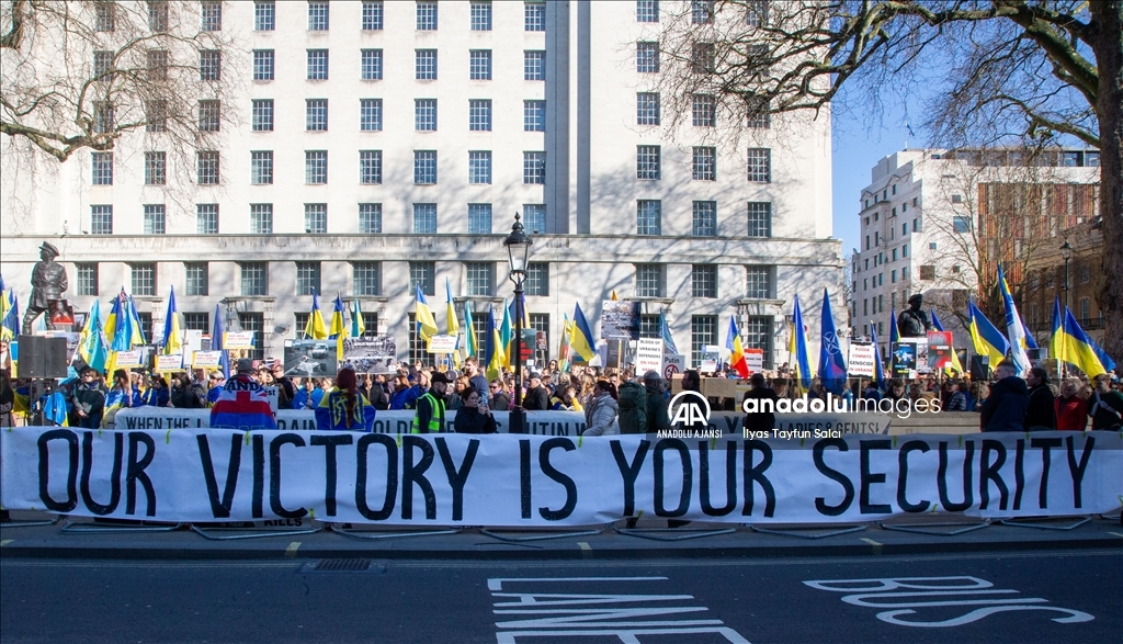 Londra'da Ukrayna'ya destek gösterisi