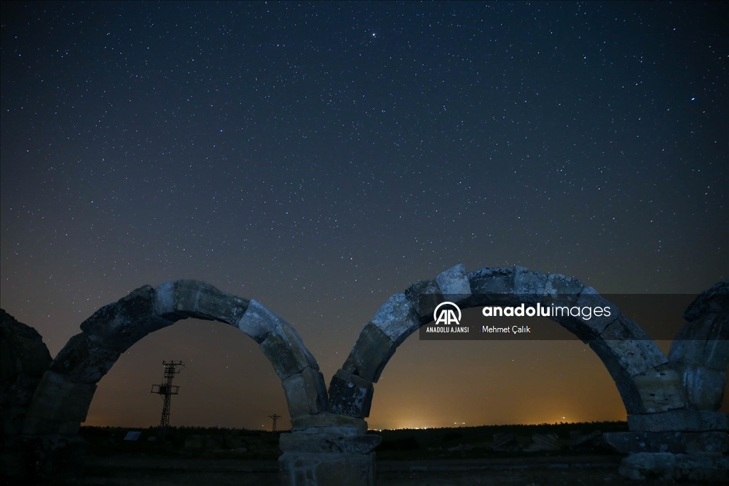 "Makedon askerlerin kalesi" Blaundos Antik Kenti'nde yıldızlı gece 8