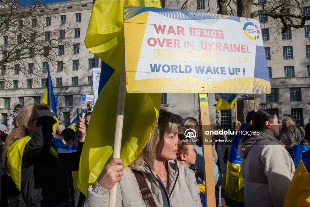 Londra'da Ukrayna'ya destek gösterisi