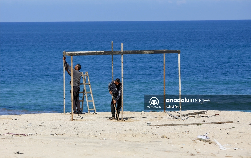 Han Yunus'a geri dönen Gazzeliler, çadır kampı kurdu
