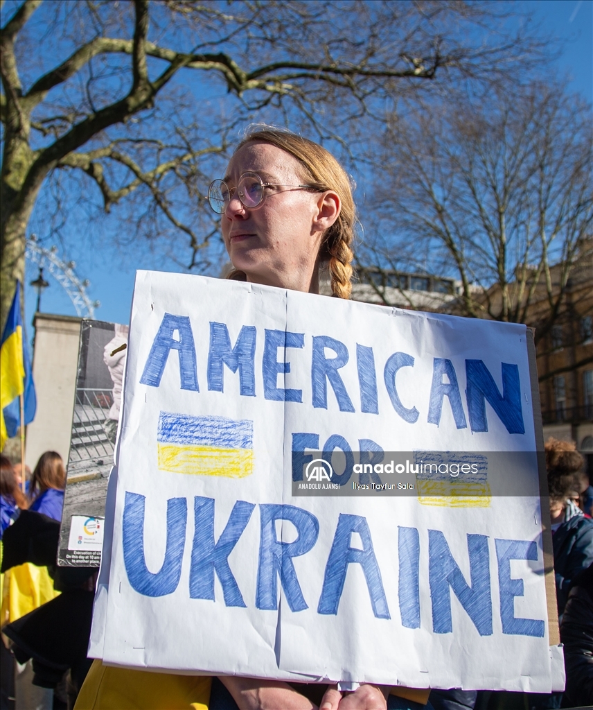 Londra'da Ukrayna'ya destek gösterisi