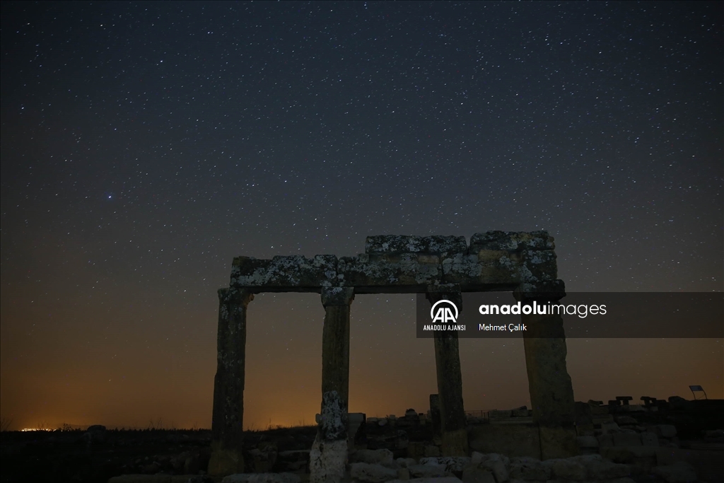 "Makedon askerlerin kalesi" Blaundos Antik Kenti'nde yıldızlı gece 4