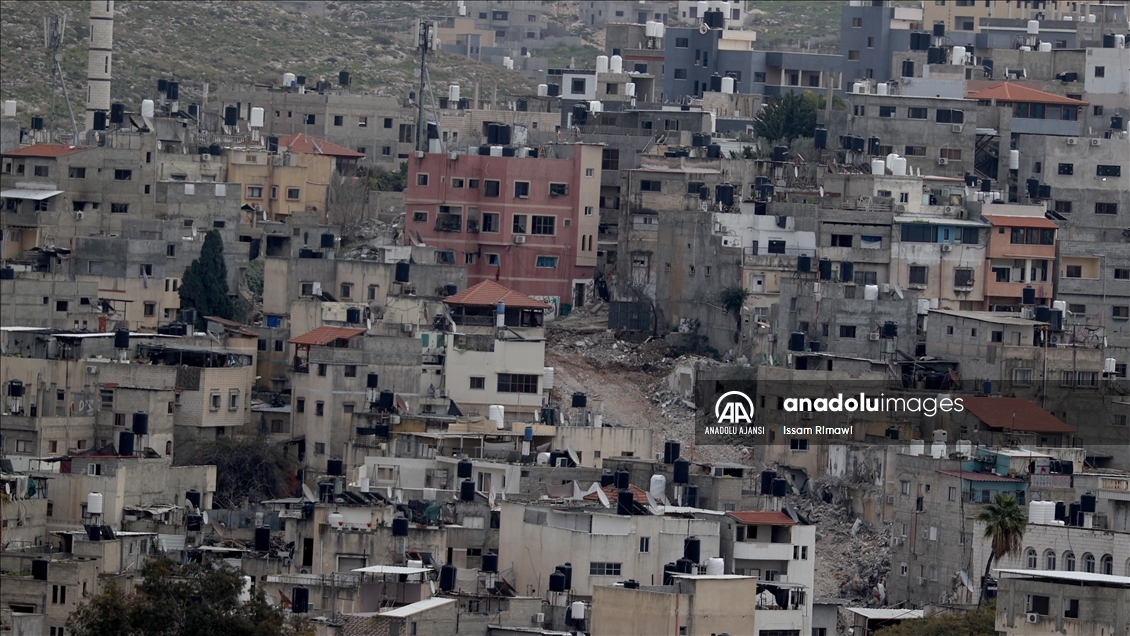 İsrail ordusu, Tulkerim kentine ve  Nur Şems Mülteci Kampı'na düzenlediği operasyon sürüyor