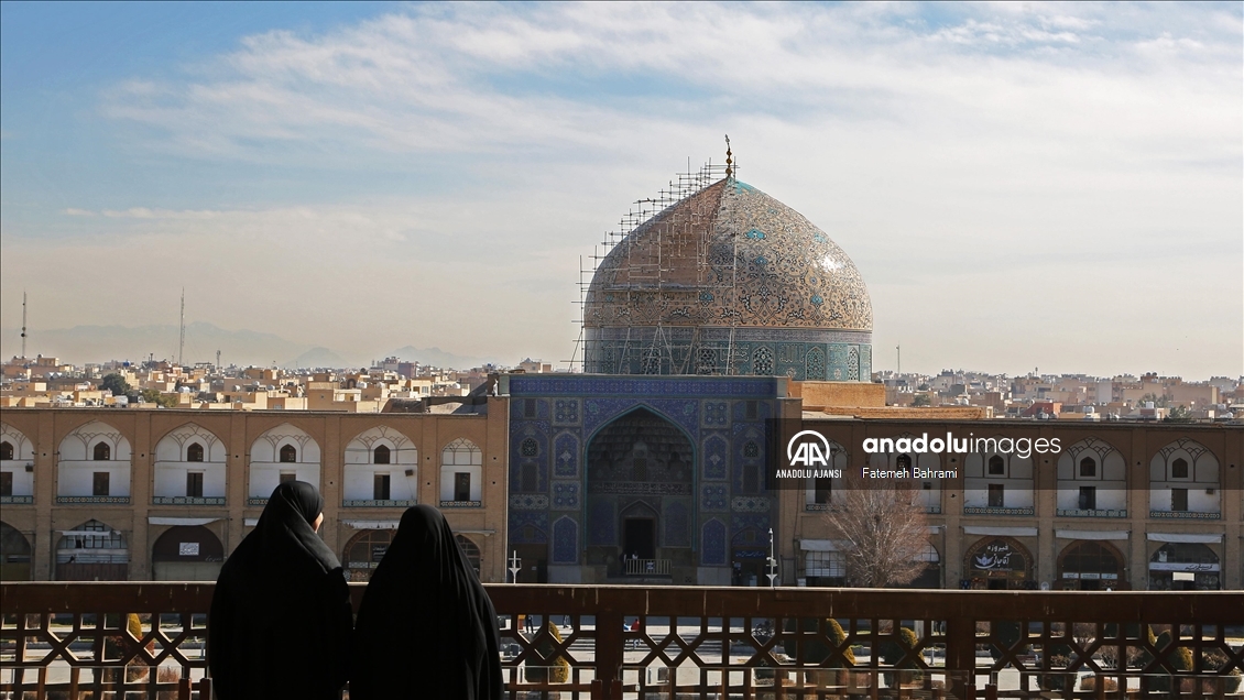 İran’da Minaresiz ve Avlusuz Cami: Şeyh Lütfullah Camii