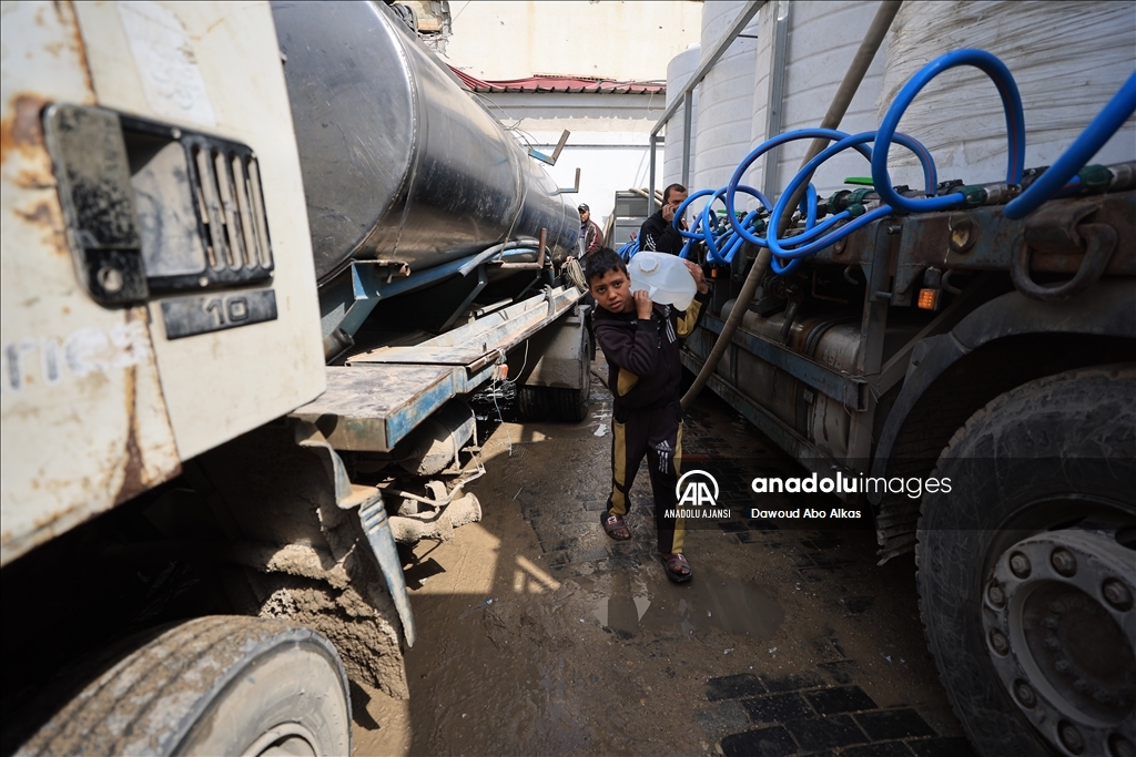 Gazze'deki su krizi devam ediyor