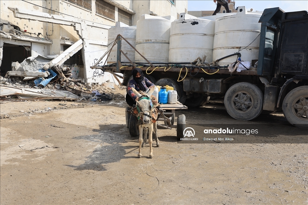 Gazze'deki su krizi devam ediyor