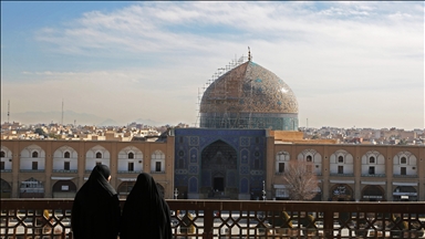 İran’da Minaresiz ve Avlusuz Cami: Şeyh Lütfullah Camii