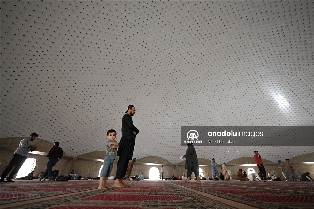 Pakistan'ın tarihi camileri ramazanda da ziyaretçilerini ağırlıyor