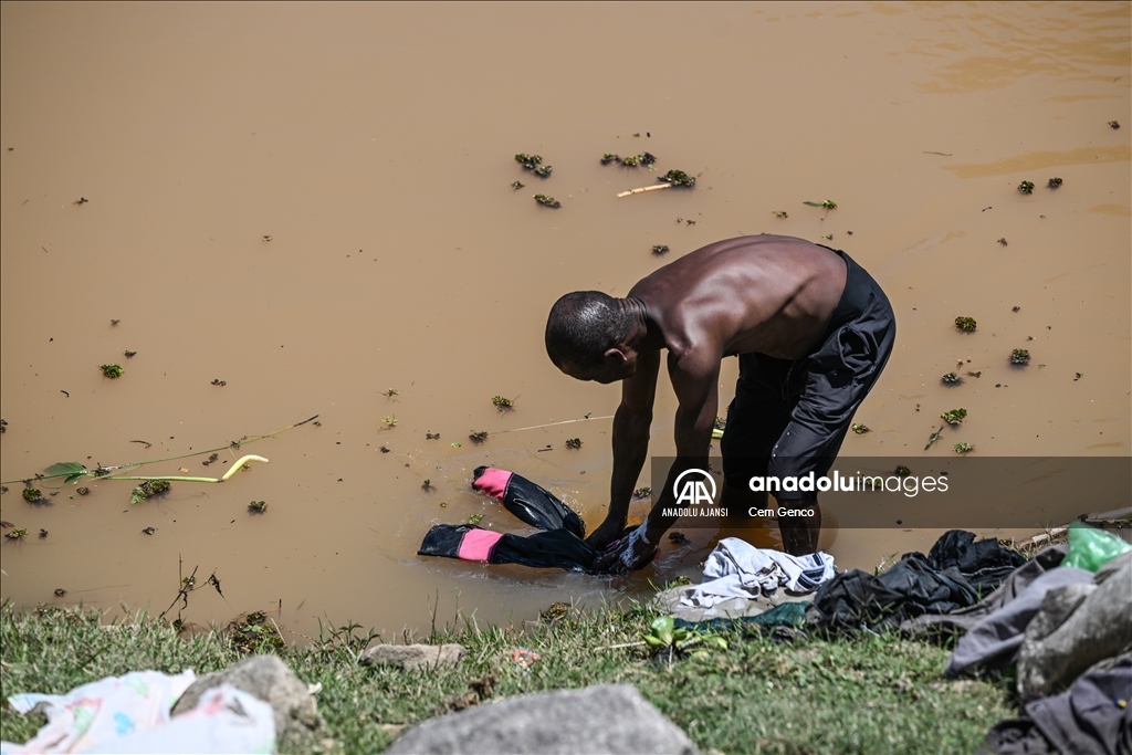 Ikopa Nehri'nin çamaşırcıları