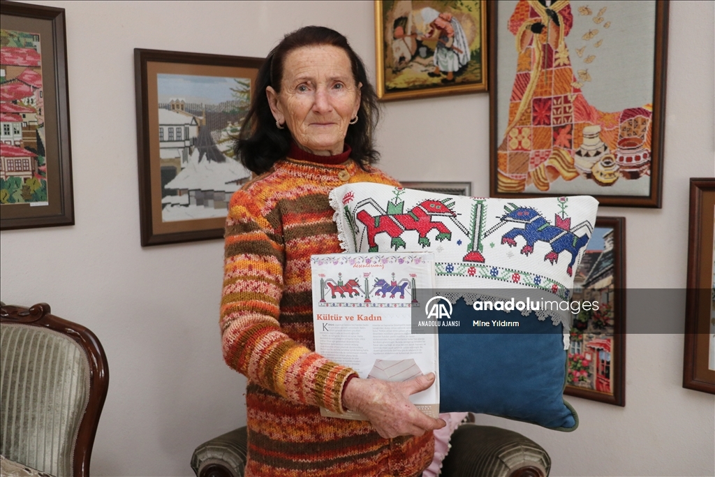 Kültürel miras taşıyıcısı 76 yaşındaki kadın yaptığı eserlerle evini müzeye dönüştürdü