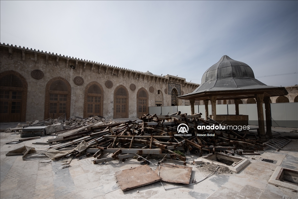 Halep’teki Emevi Ulu Camii’nde restorasyon çalışmaları sürüyor