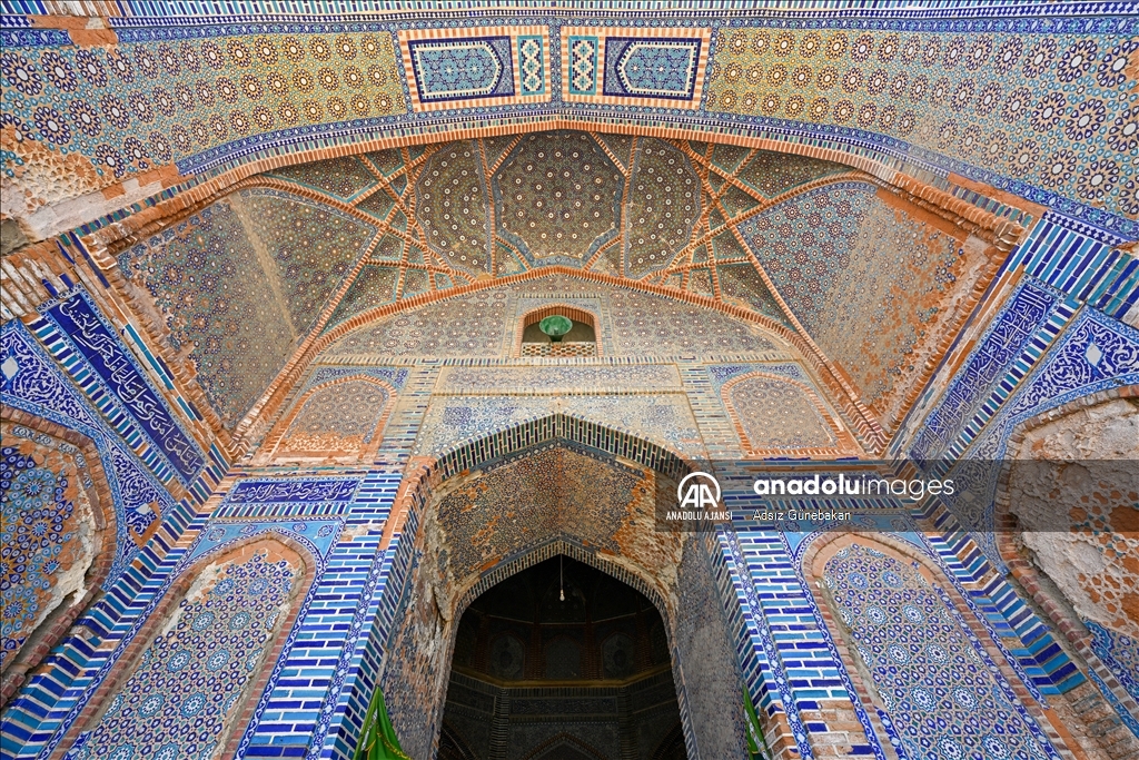 Pakistan'ın tarihi camileri ramazanda da ziyaretçilerini ağırlıyor