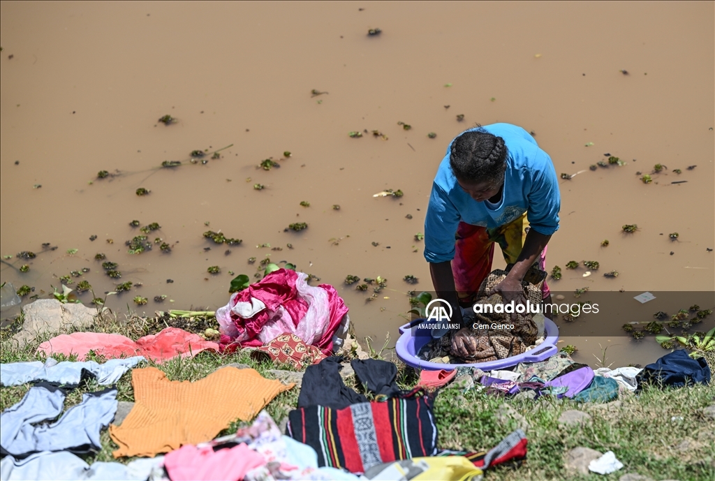 Ikopa Nehri'nin çamaşırcıları