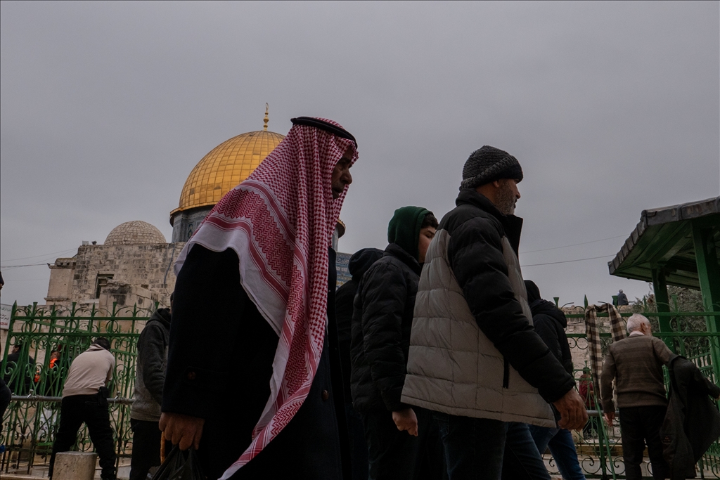 90 ألف مصلّ يقيمون الجمعة الأولى من رمضان في الأقصى