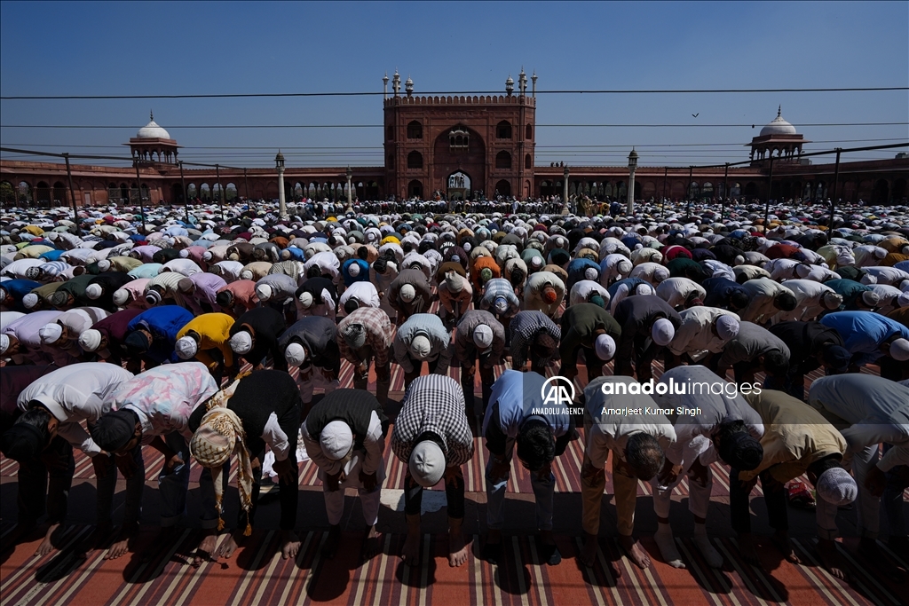 First Friday prayer of Ramadan in New Delhi, India