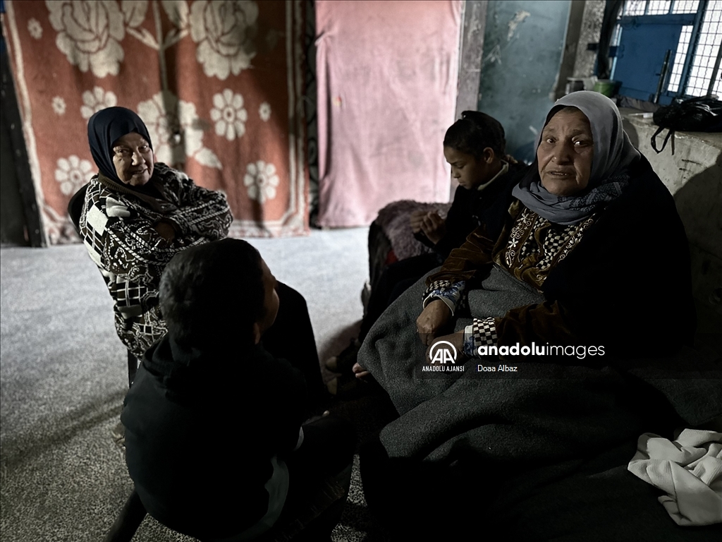 Dünya kadınları 8 Mart'ı kutlarken, Gazze'dekiler "hayatta kalma savaşı" veriyor 