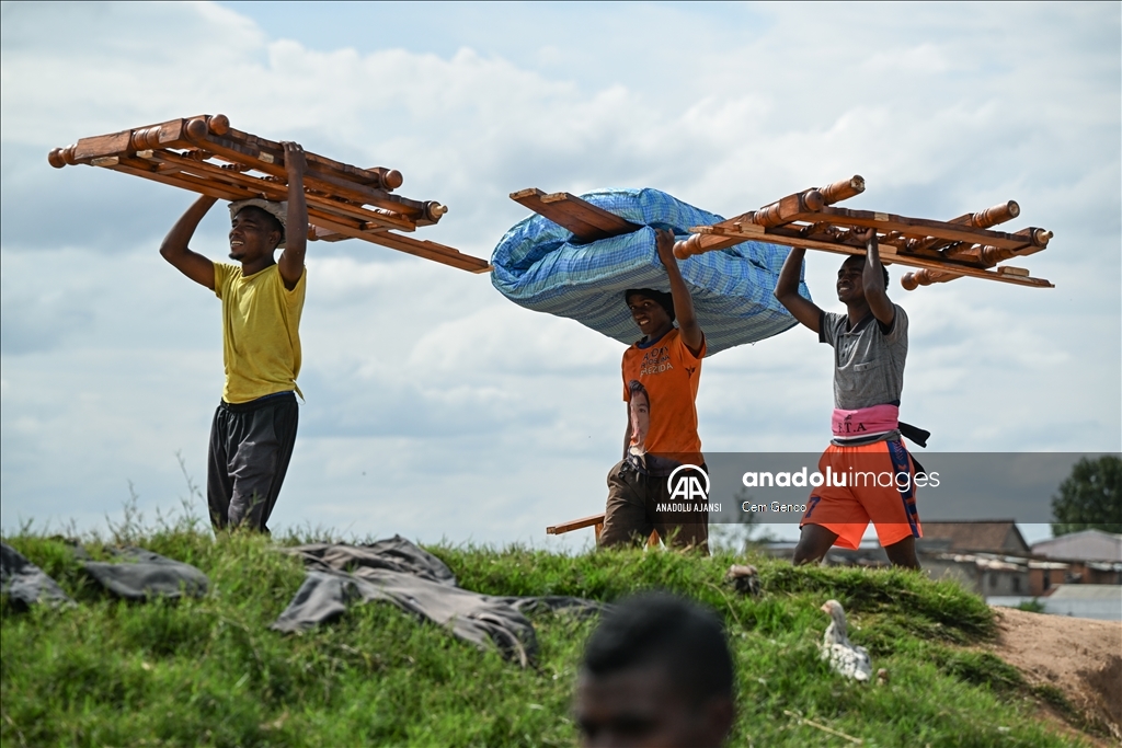 Madagaskar'ın başkenti Antananarivo'da günlük yaşam