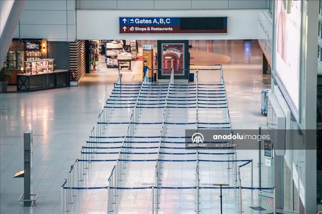 Germany airport strikes affect nearly half a million passengers